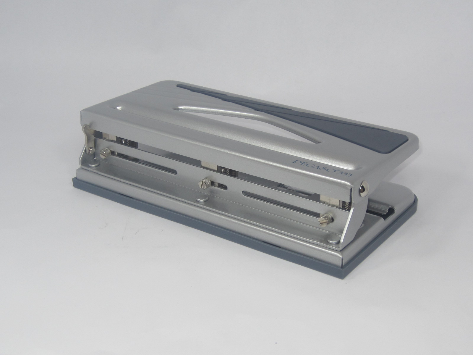 PERFORADORA AJUSTABLE 333 PEGASO                            